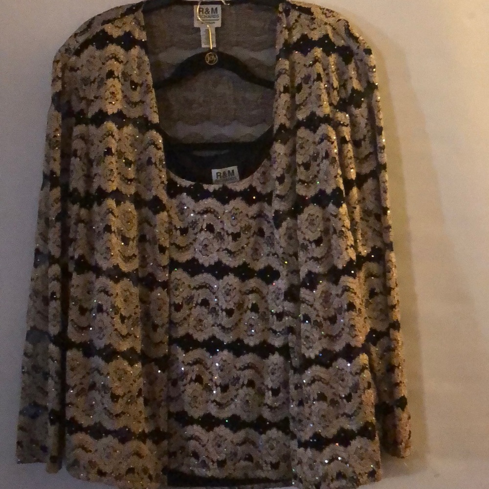Jacket and Shell Woman Top Sequins